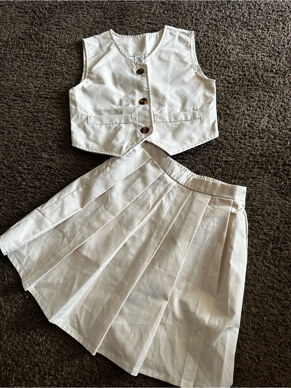 SHEIN Cream Pleated Skirt and Button Vest Set
